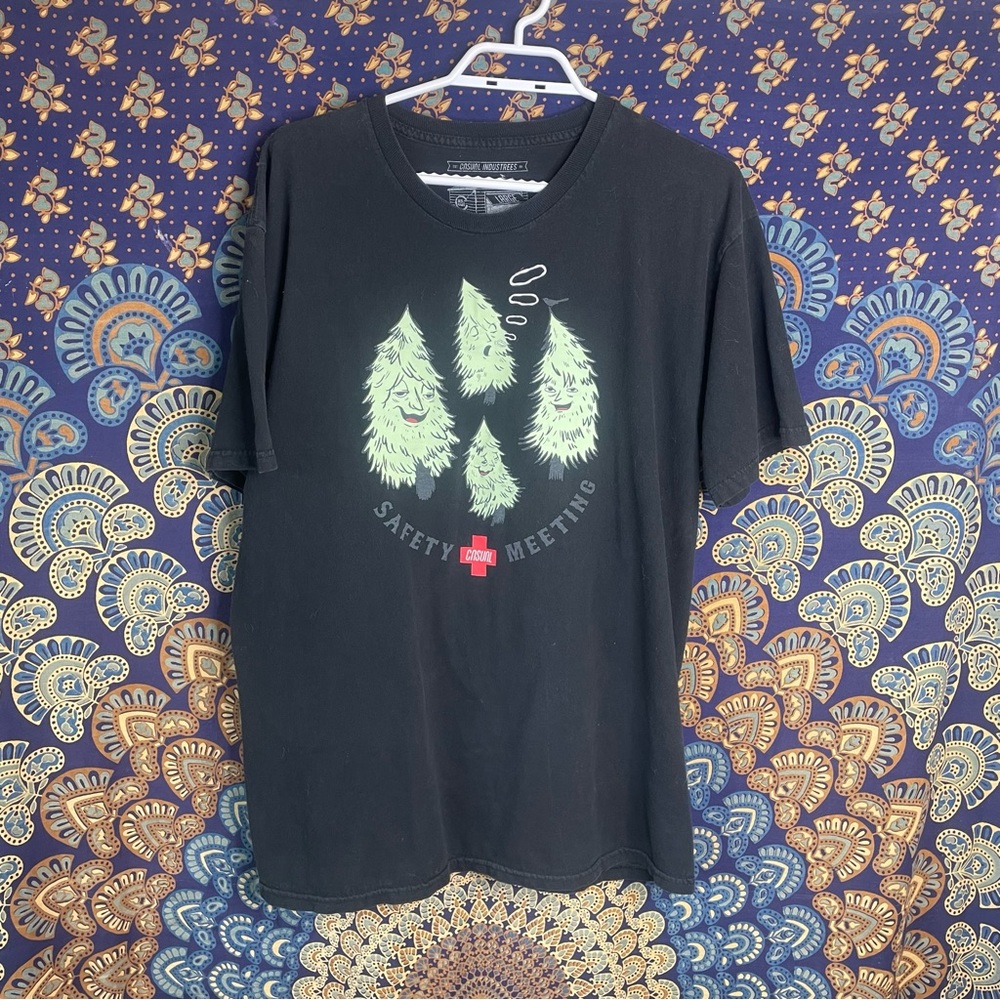 🦋5/20$🦋 Casual Industrees graphic t-shirt - L